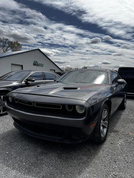 2016 Dodge Challenger SXT for sale in Larwill, IN