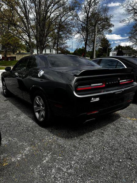 2016 Dodge Challenger SXT