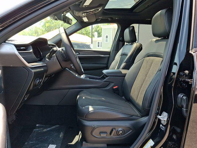 2026 Jeep Grand Cherokee L Altitude 4x4