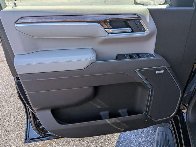 2026 Chevrolet Silverado 1500 4WD Crew Cab Short Bed RST
