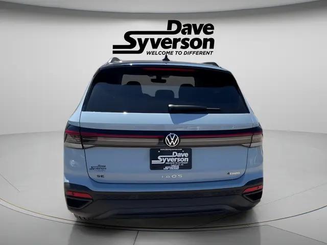 2026 Volkswagen Taos SE Black