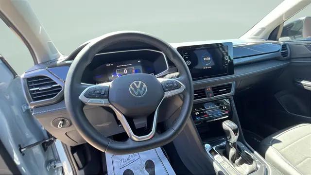 2026 Volkswagen Taos SE Black