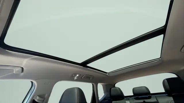 2026 Volkswagen Taos SE Black