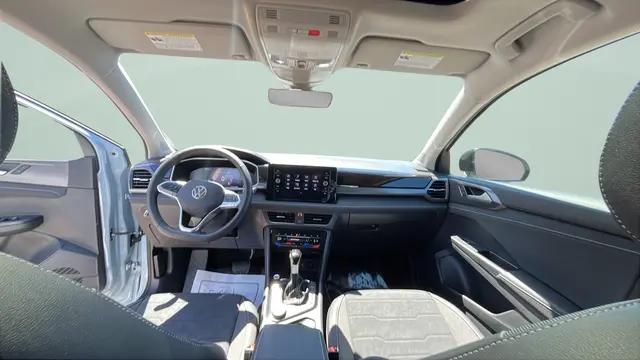 2026 Volkswagen Taos SE Black