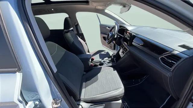 2026 Volkswagen Taos SE Black