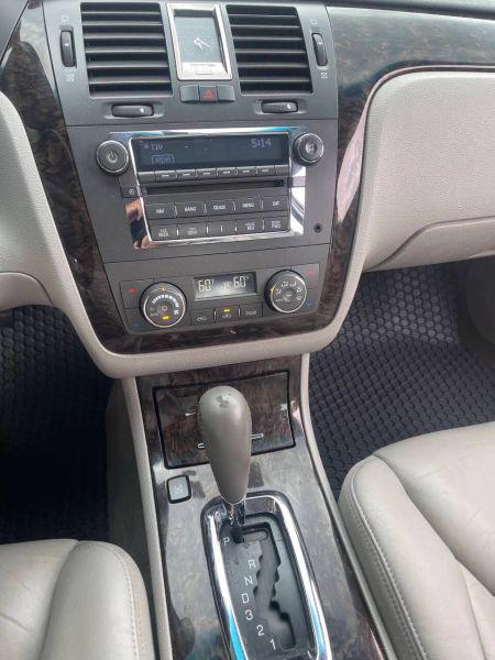 2010 Cadillac DTS Standard