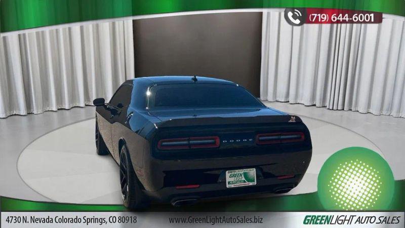 2015 Dodge Challenger R/T Scat Pack Shaker