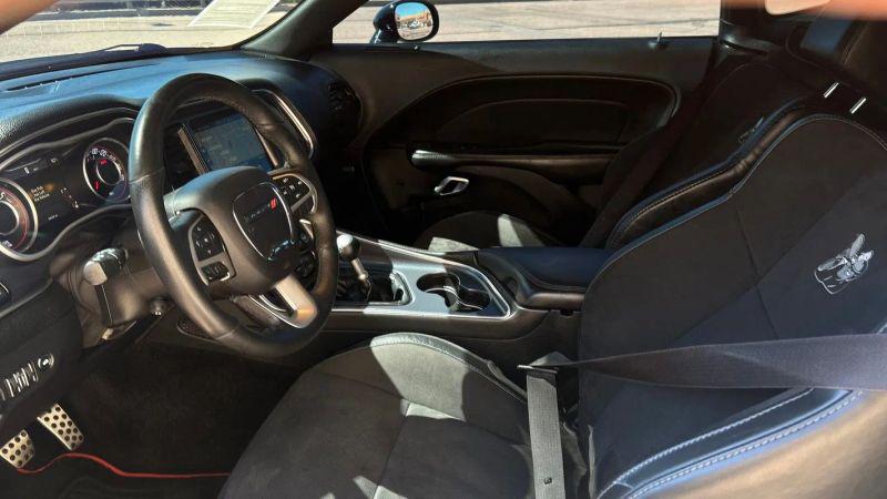 2015 Dodge Challenger R/T Scat Pack Shaker