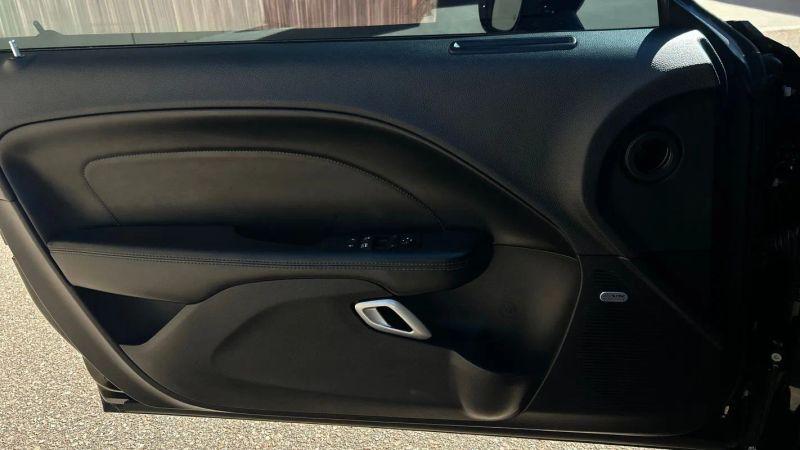 2015 Dodge Challenger R/T Scat Pack Shaker