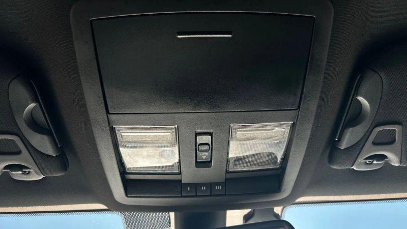 2015 Dodge Challenger R/T Scat Pack Shaker