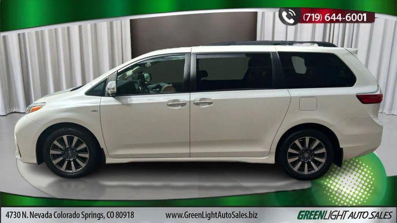 2018 Toyota Sienna Limited 7 Passenger