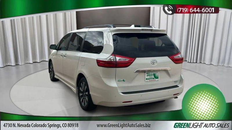 2018 Toyota Sienna Limited 7 Passenger