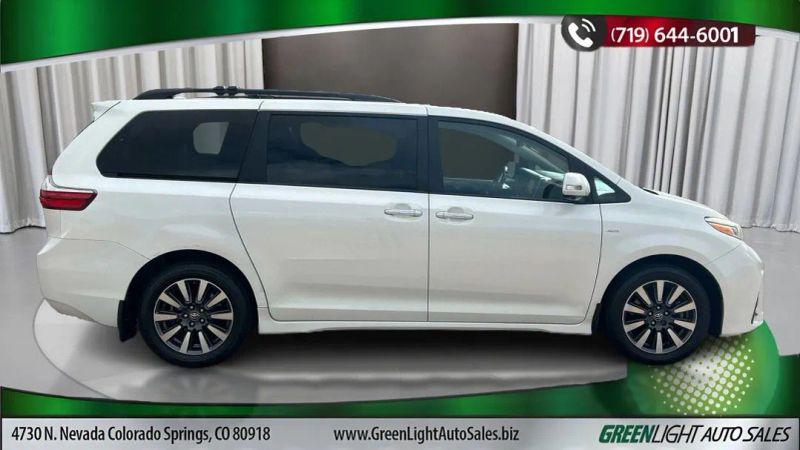 2018 Toyota Sienna Limited 7 Passenger