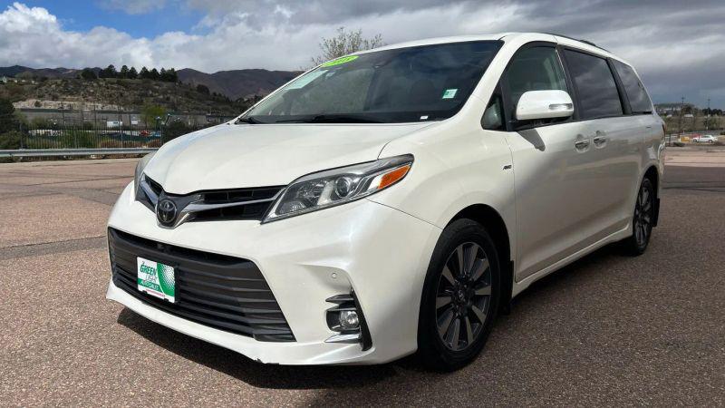 2018 Toyota Sienna Limited 7 Passenger