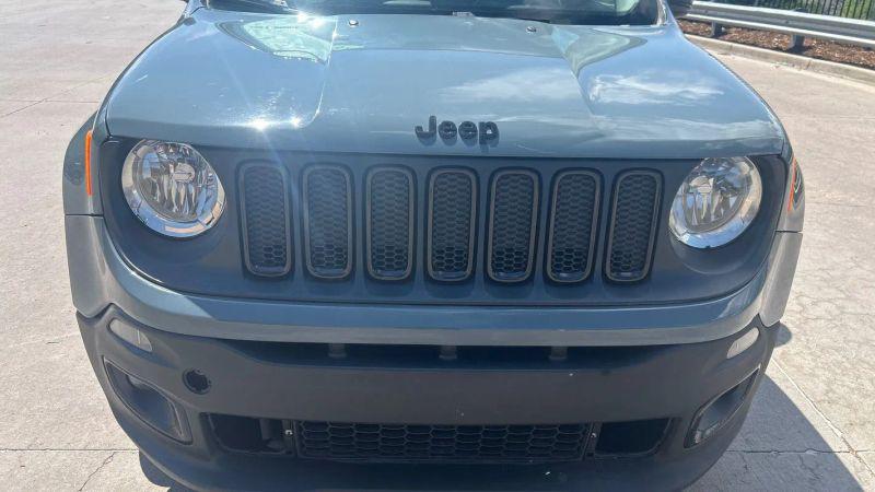 2017 Jeep Renegade Altitude FWD