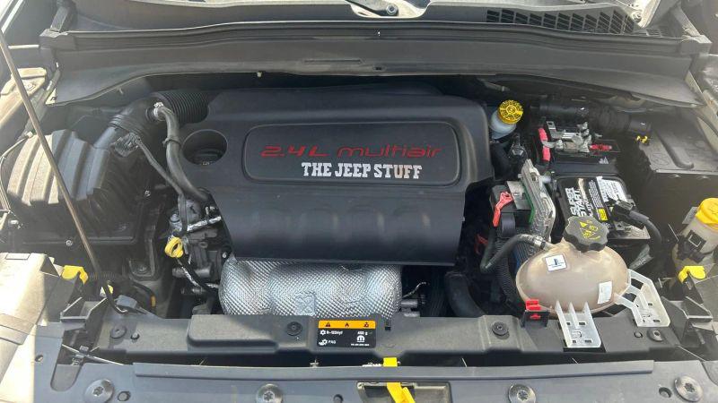 2017 Jeep Renegade Altitude FWD