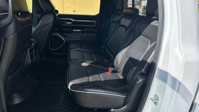 2020 Ram 1500 Laramie Crew Cab 4x4 5'7" Box
