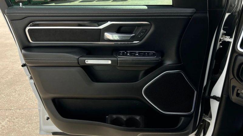 2020 Ram 1500 Laramie Crew Cab 4x4 5'7" Box