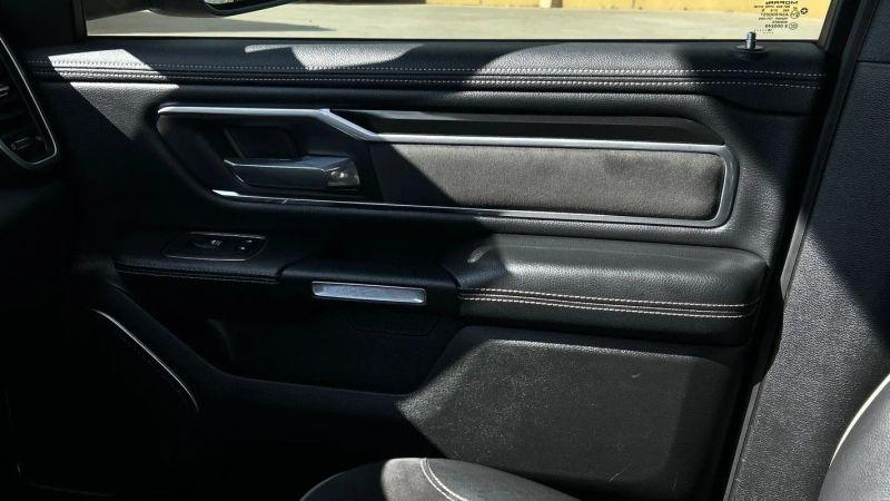 2020 Ram 1500 Laramie Crew Cab 4x4 5'7" Box