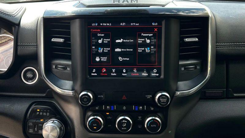 2020 Ram 1500 Laramie Crew Cab 4x4 5'7" Box