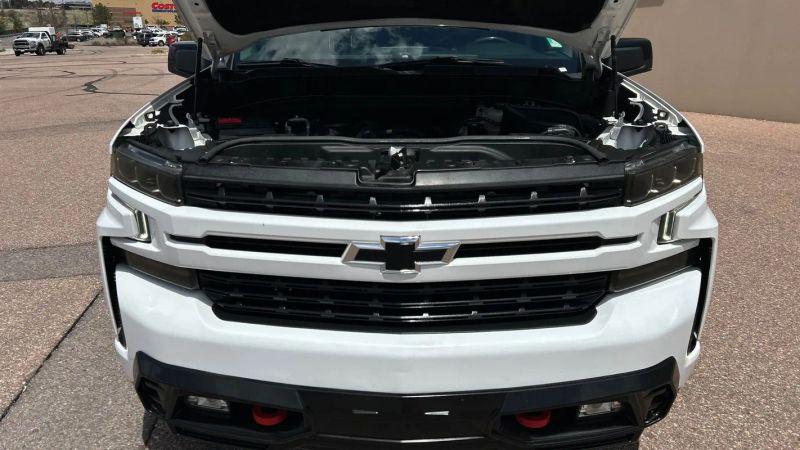 2021 Chevrolet Silverado 1500 4WD Crew Cab Short Bed RST