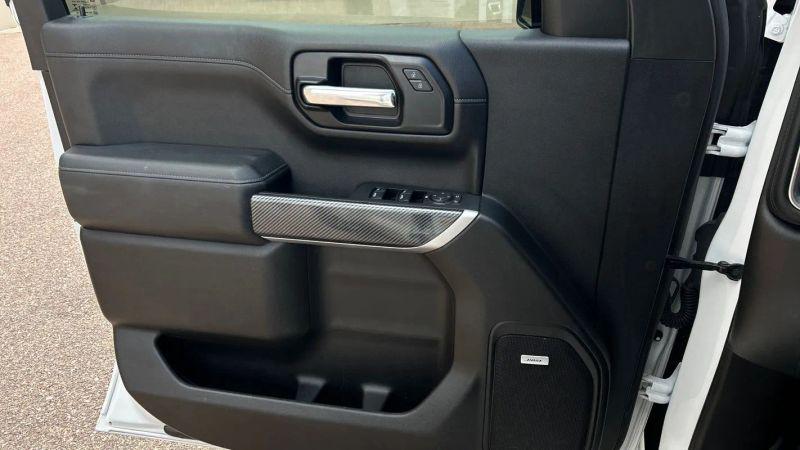 2021 Chevrolet Silverado 1500 4WD Crew Cab Short Bed RST