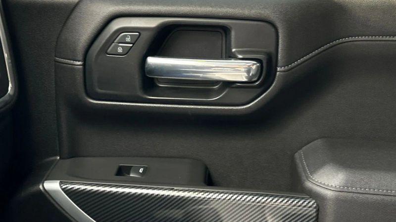 2021 Chevrolet Silverado 1500 4WD Crew Cab Short Bed RST