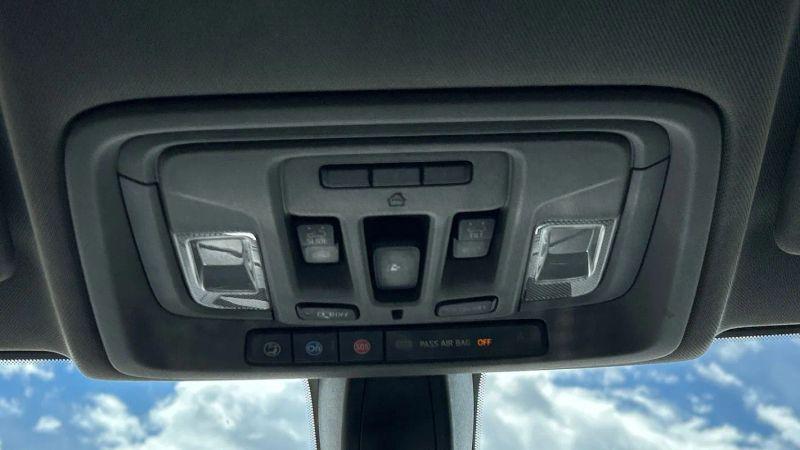 2021 Chevrolet Silverado 1500 4WD Crew Cab Short Bed RST