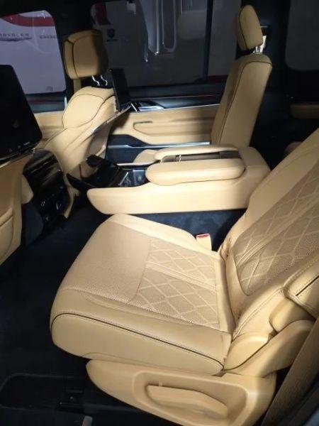 2025 Jeep Grand Wagoneer L Series III Obsidian 4x4