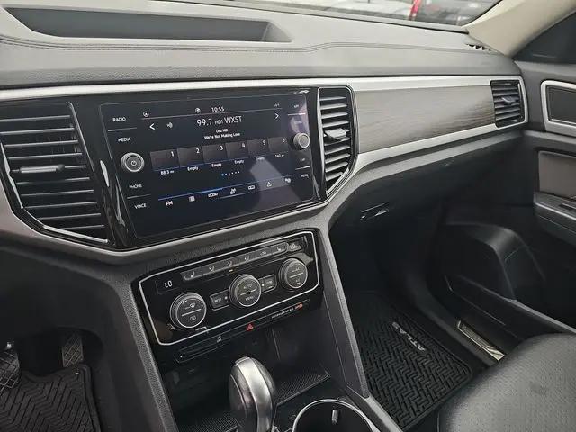 2022 Volkswagen Atlas 2.0T SE w/Technology