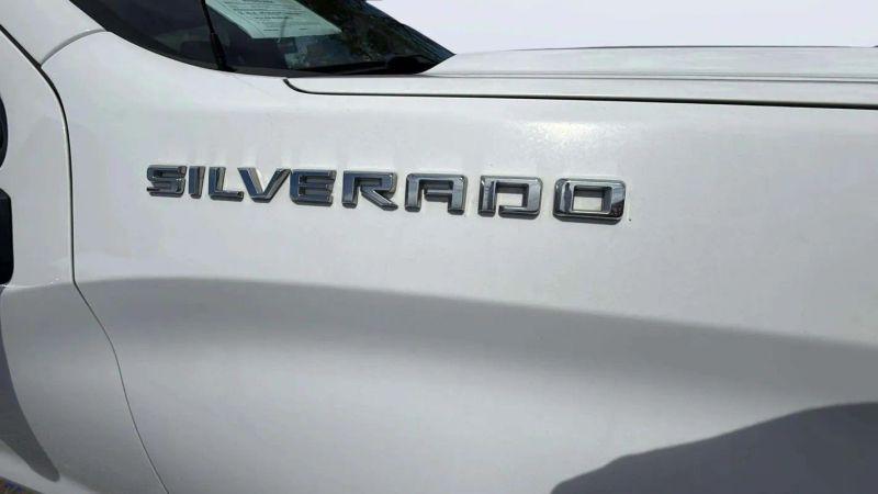2022 Chevrolet Silverado 1500 4WD Crew Cab Standard Bed WT