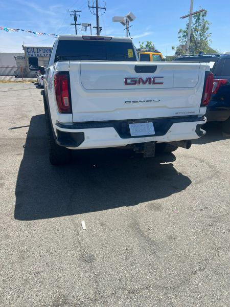 2023 GMC Sierra 3500HD 4WD Crew Cab Standard Bed Denali