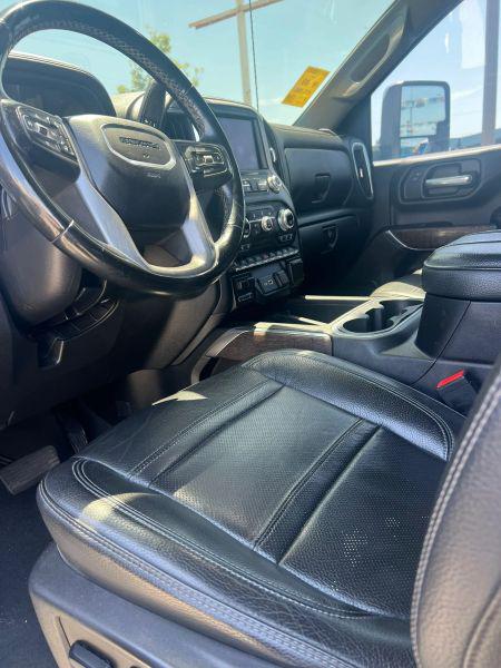 2023 GMC Sierra 3500HD 4WD Crew Cab Standard Bed Denali