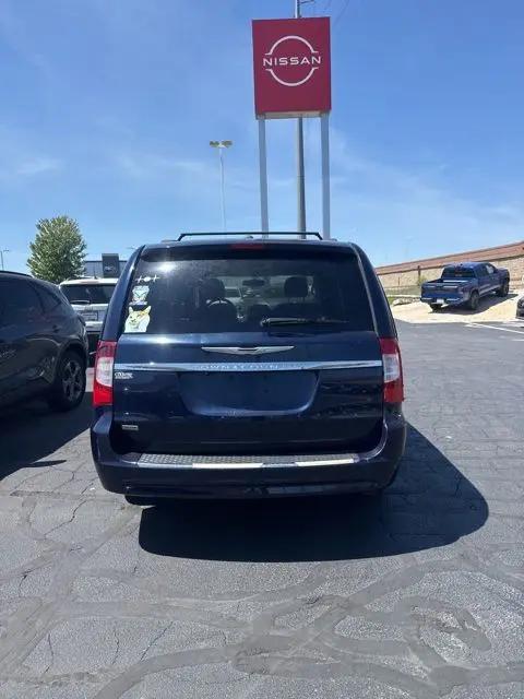 2015 Chrysler Town & Country Touring