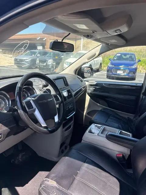 2015 Chrysler Town & Country Touring