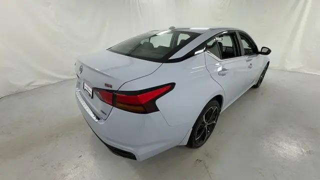 2023 Nissan Altima SR Intelligent AWD