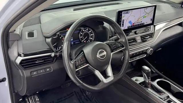 2023 Nissan Altima SR Intelligent AWD