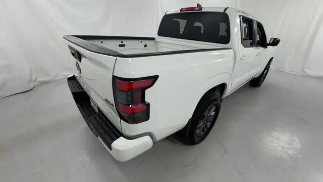 2025 Nissan Frontier Crew Cab SV 4x4