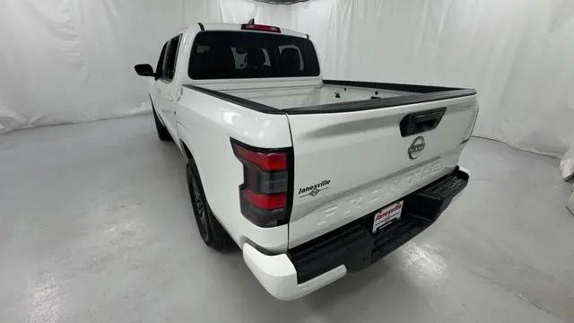 2025 Nissan Frontier Crew Cab SV 4x4
