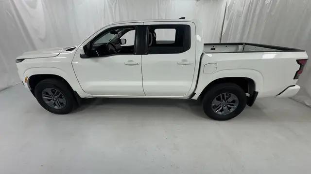 2025 Nissan Frontier Crew Cab SV 4x4