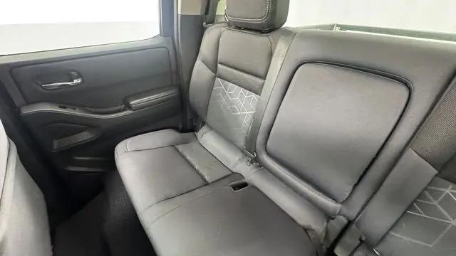 2025 Nissan Frontier Crew Cab SV 4x4
