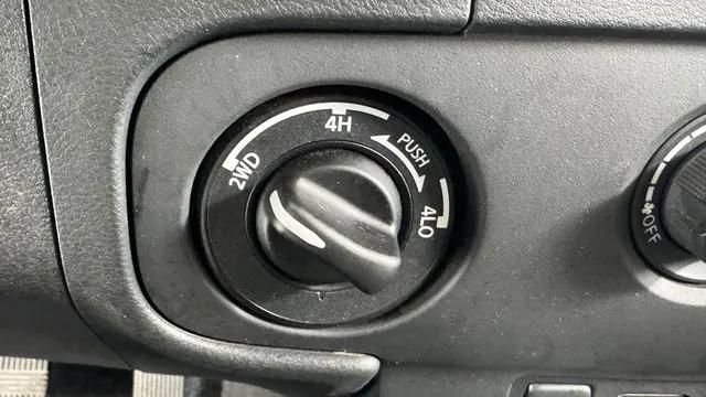 2025 Nissan Frontier Crew Cab SV 4x4