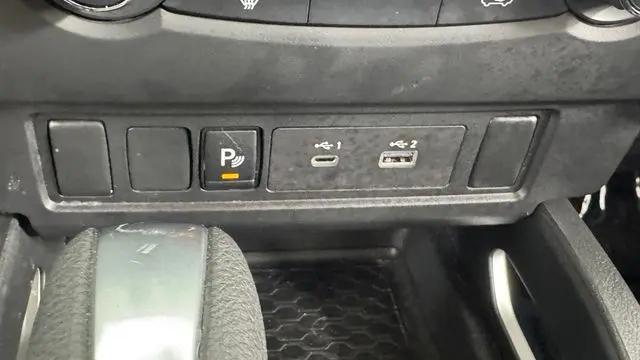 2025 Nissan Frontier Crew Cab SV 4x4