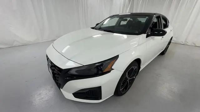 2026 Nissan Altima SR AWD