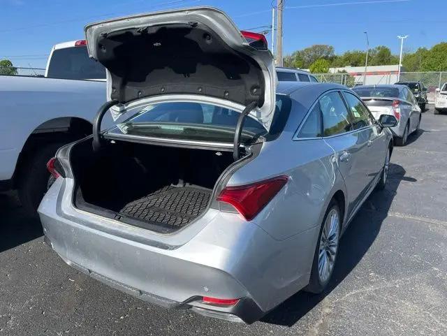 2021 Toyota Avalon Limited Hybrid