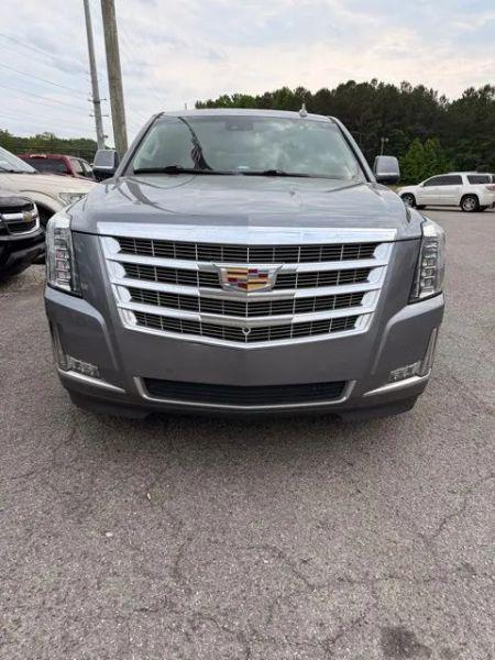 2018 Cadillac Escalade Luxury