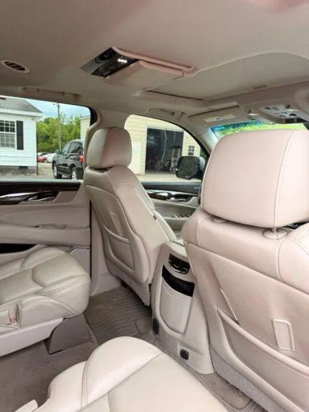 2018 Cadillac Escalade Luxury
