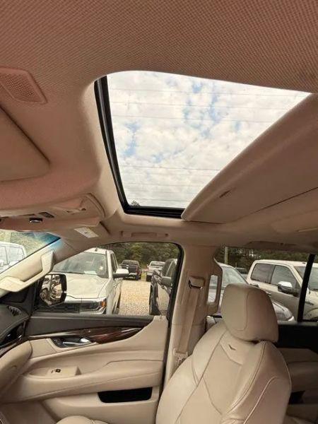 2018 Cadillac Escalade Luxury