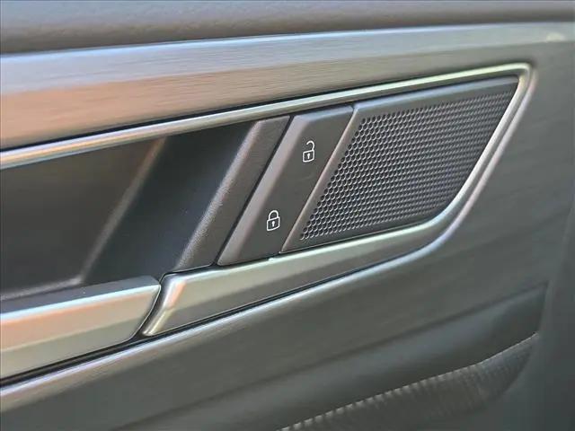 2026 Volkswagen Atlas Cross Sport SE