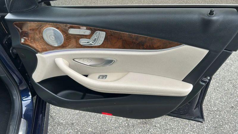 2017 Mercedes-Benz E-CLASS E 300 E 300